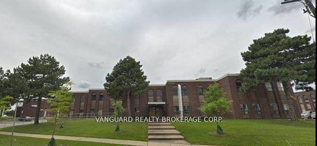 Excellent opportunity to lease industrial in the heart of North York.