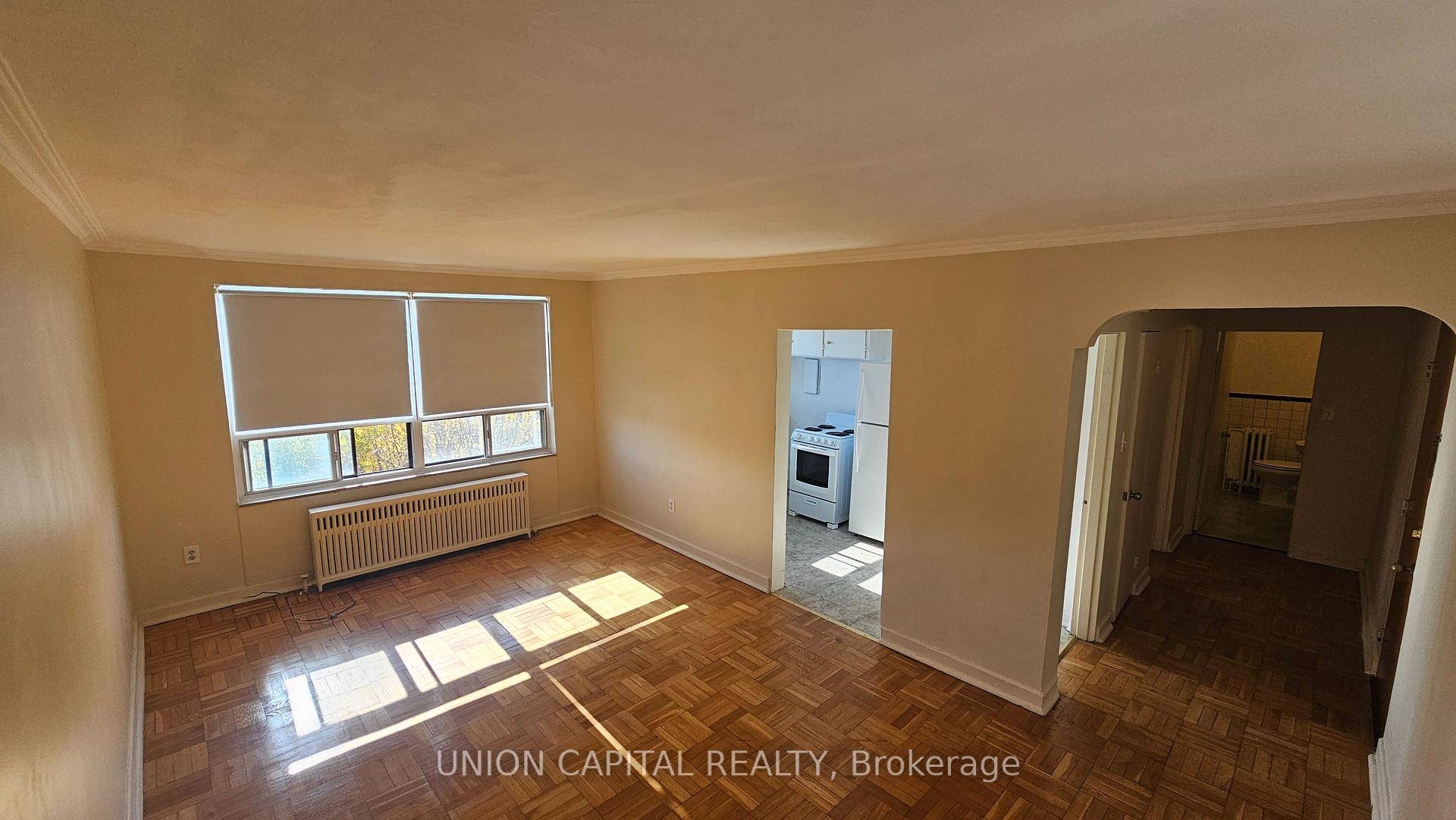 Welcome To This Classic Large 2 Bedroom Suite In A Prime Location Midtown Toronto.