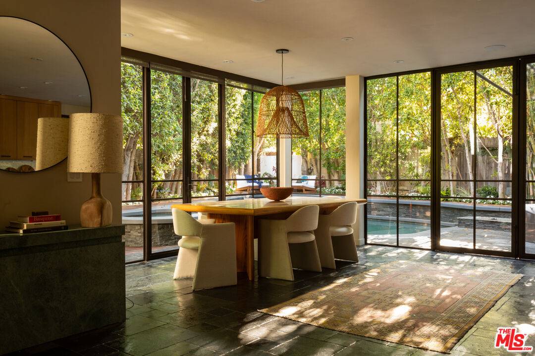 941   Princeton Dr 5BR Marina Del Rey La