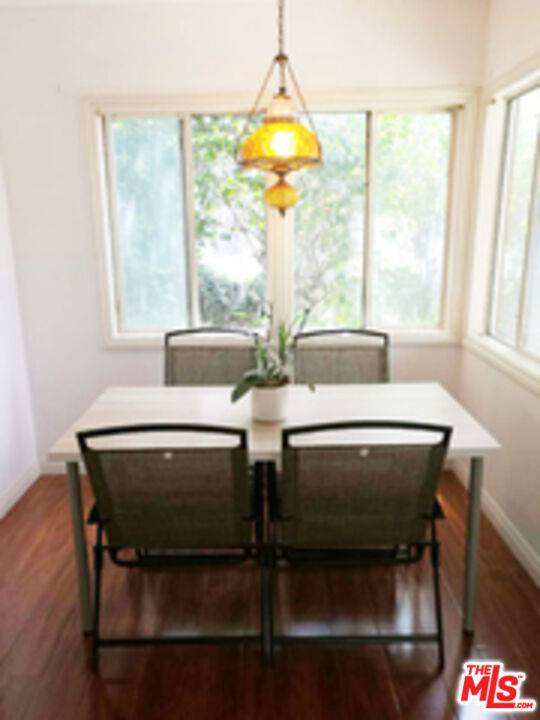 4226   Redwood Ave 3BR Marina Del Rey La