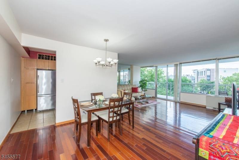 Space. Light. Views. Vibe.