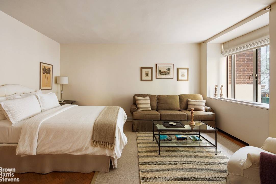 The space may be small, but this studio makes the most of its petite footprint.
