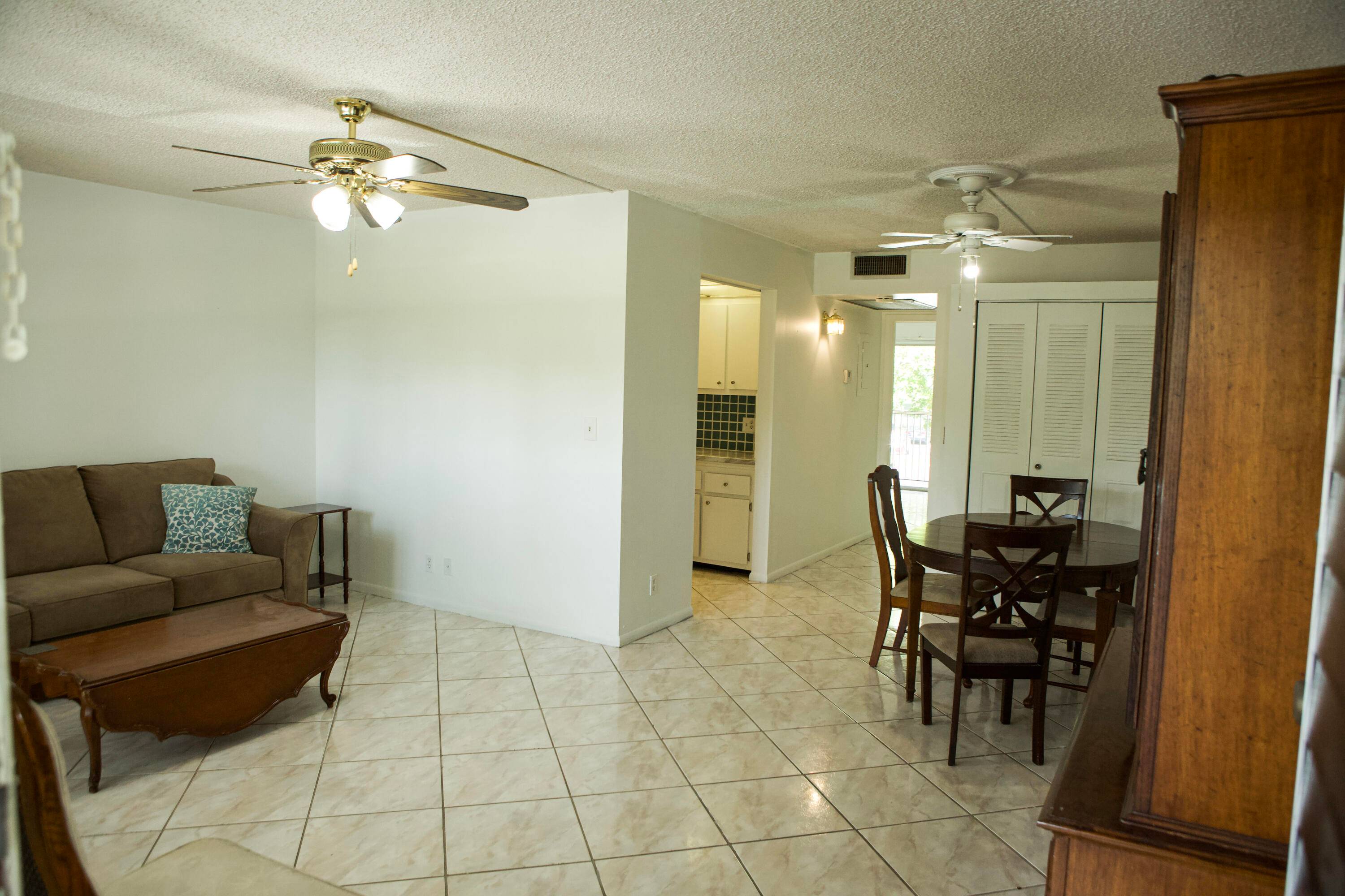 Fantastic 55 Community ! Enjoy convenient courtesy bus transportation in this wonderful one bedroom, one and a half bathroom unit.