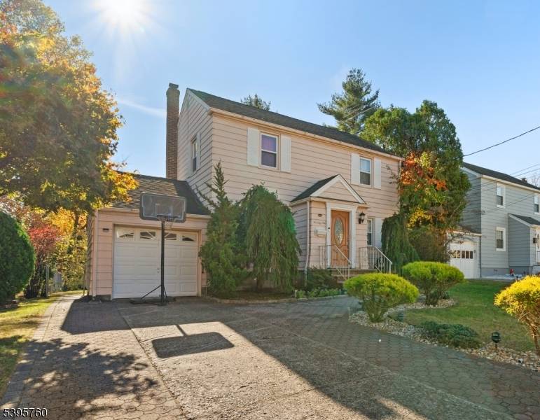 Welcome to this beautifully maintained Central Hall Colonial perfectly situated in one of Clifton's most desirable neighborhoods !