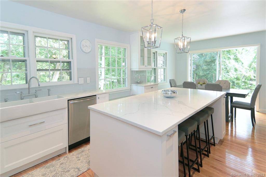Beautifully updated FURNISHED colonial in Greenfield Hill.