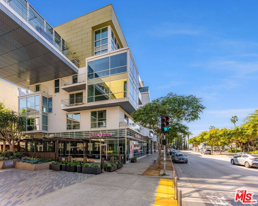 1705  Ocean Ave 2BR Santa Monica La
