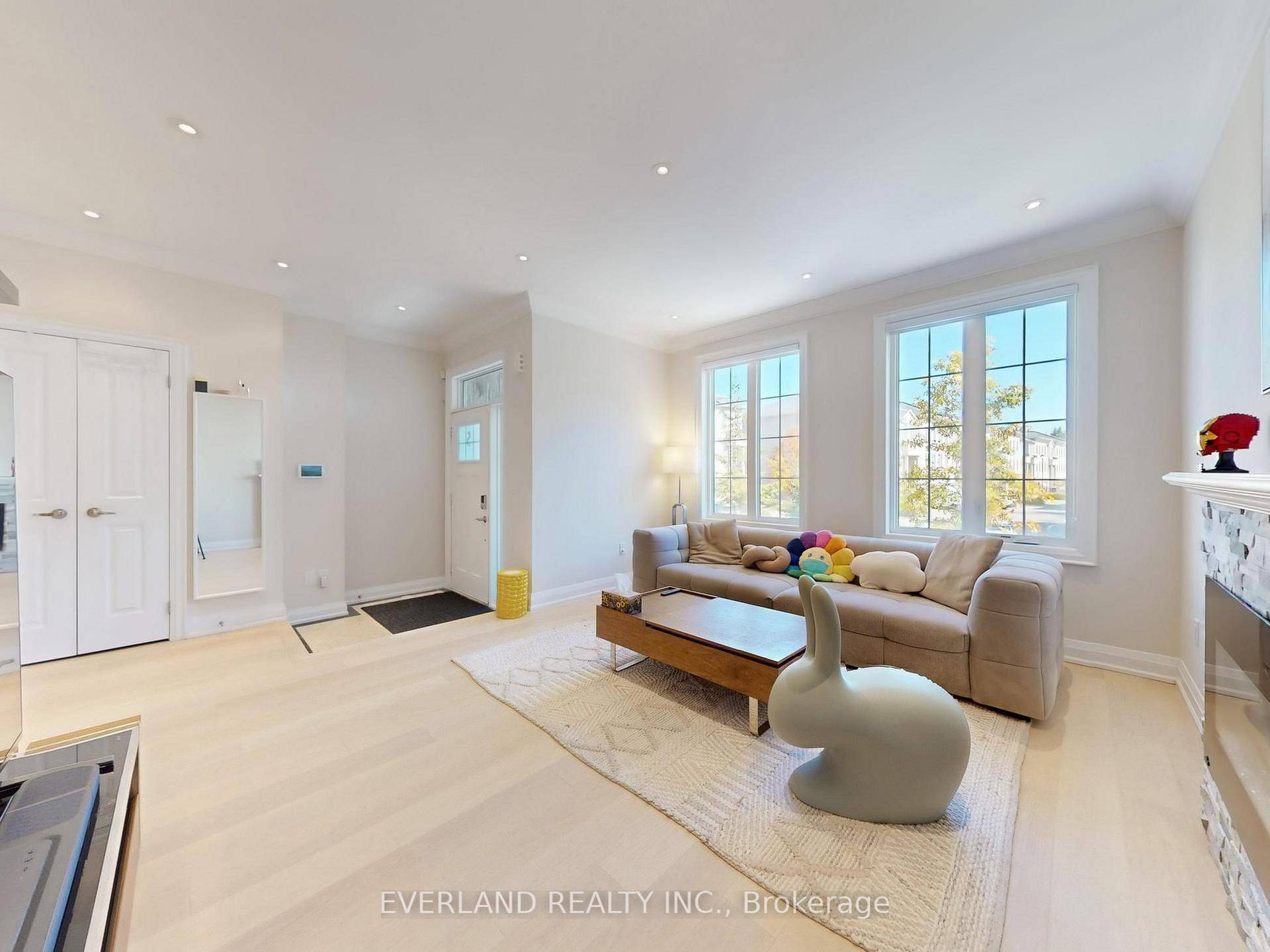 Nestled in the prestigious Mission Hill community, 3, 275 Sq Ft.