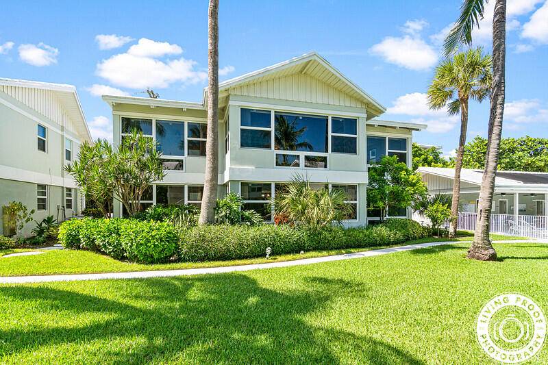 Prime location on S. Ocean Blvd.