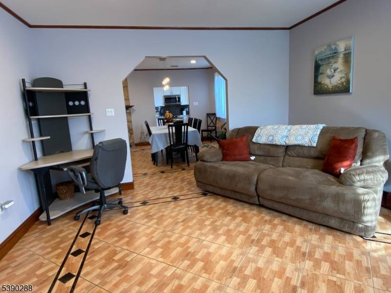 Fully Furnished first floor unit available for short term or temporary rental.