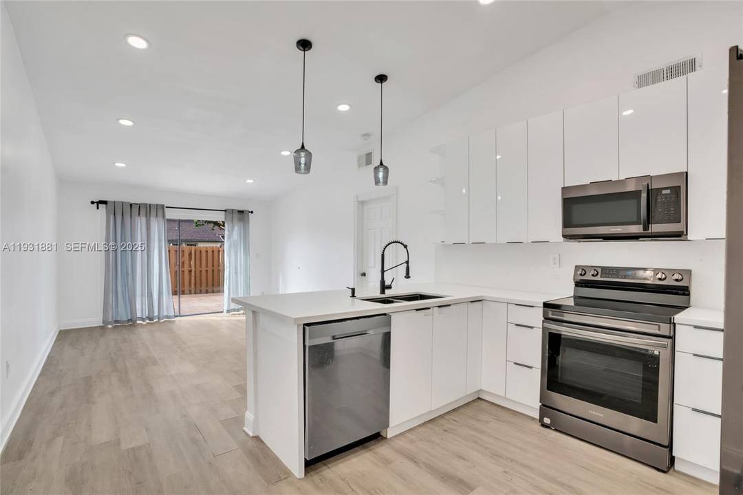 FHA 3. 5 Down Conventional 5 Down Extremely Low HOA Well maintained 3 bedroom, 2 bath home 1, 144 sq ft with two assigned parking spaces directly in front plus ...