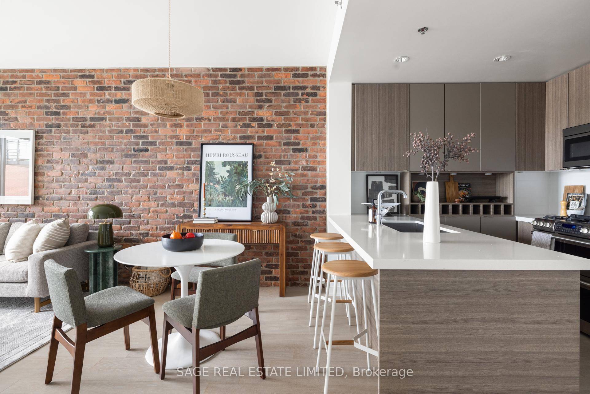 Private, Peaceful, and Perfectly Positioned in Leslieville.
