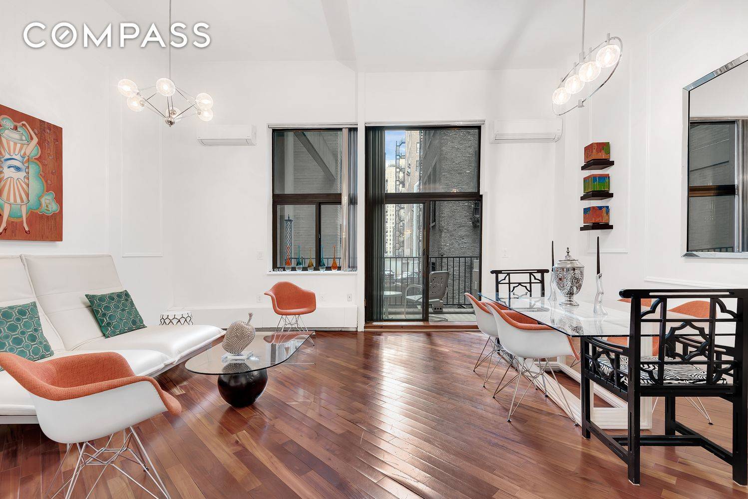 When you get caught between the moon and New York City, the best that you can do is fall in love with this quiet oasis in the heart of Manhattan.