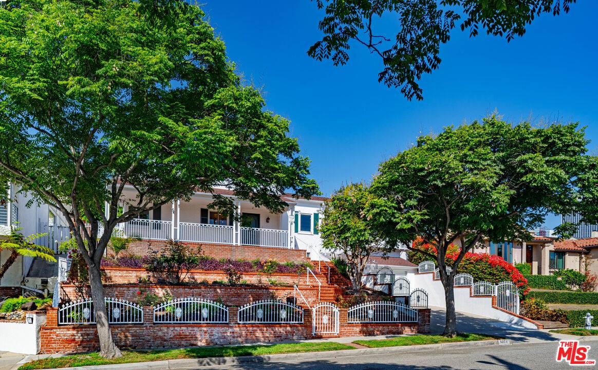 1271   Beverly Green Dr 3BR Beverly Hills La