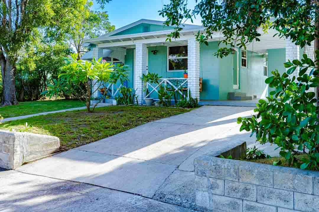 Beautiful maintained CBS Mid century Fl Home 3BR 2BA featuring solid construction and craftsmanship rarely found today.