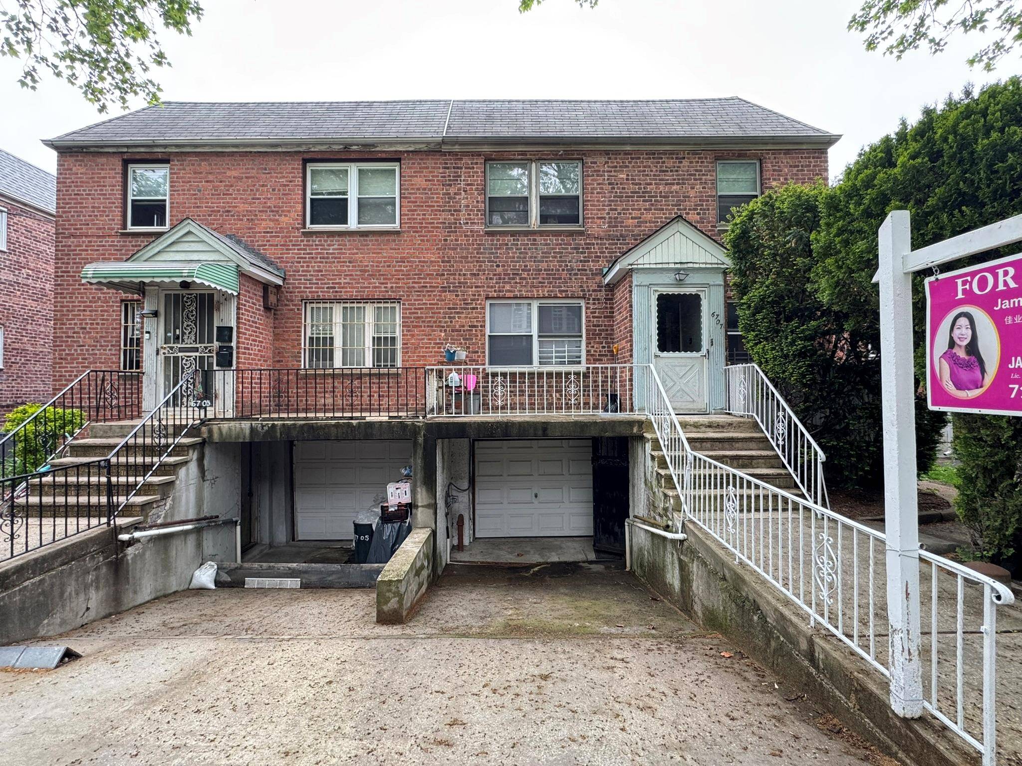 Semi detached 2 family brick in Fresh Meadow.