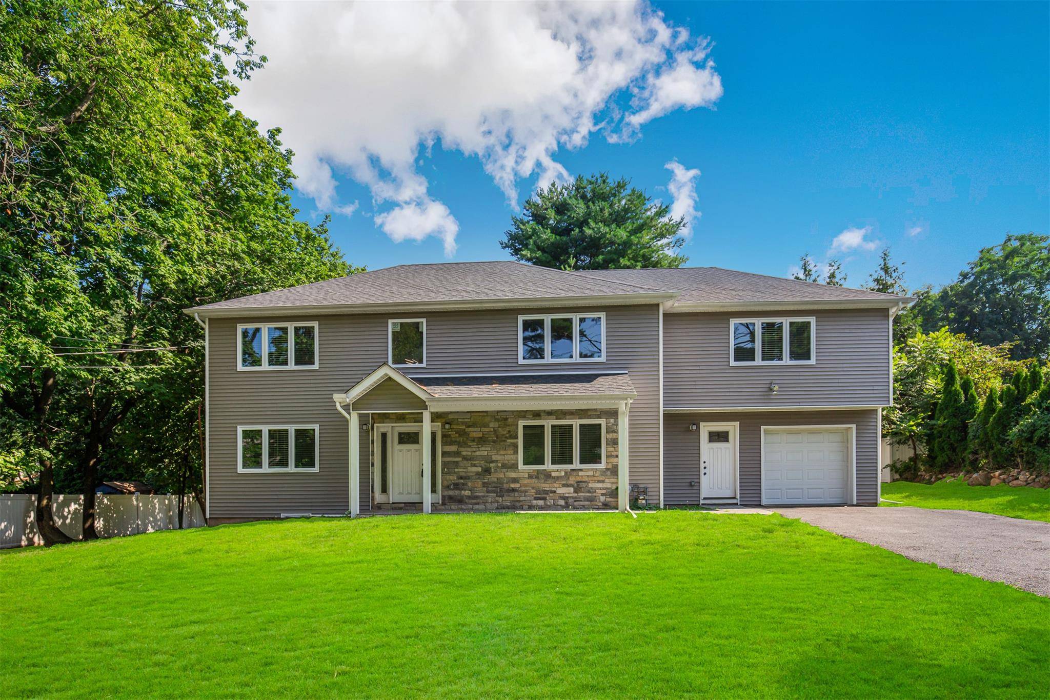 Stunning Newly Renovated Colonial Offering Space, Style amp ; Convenience !