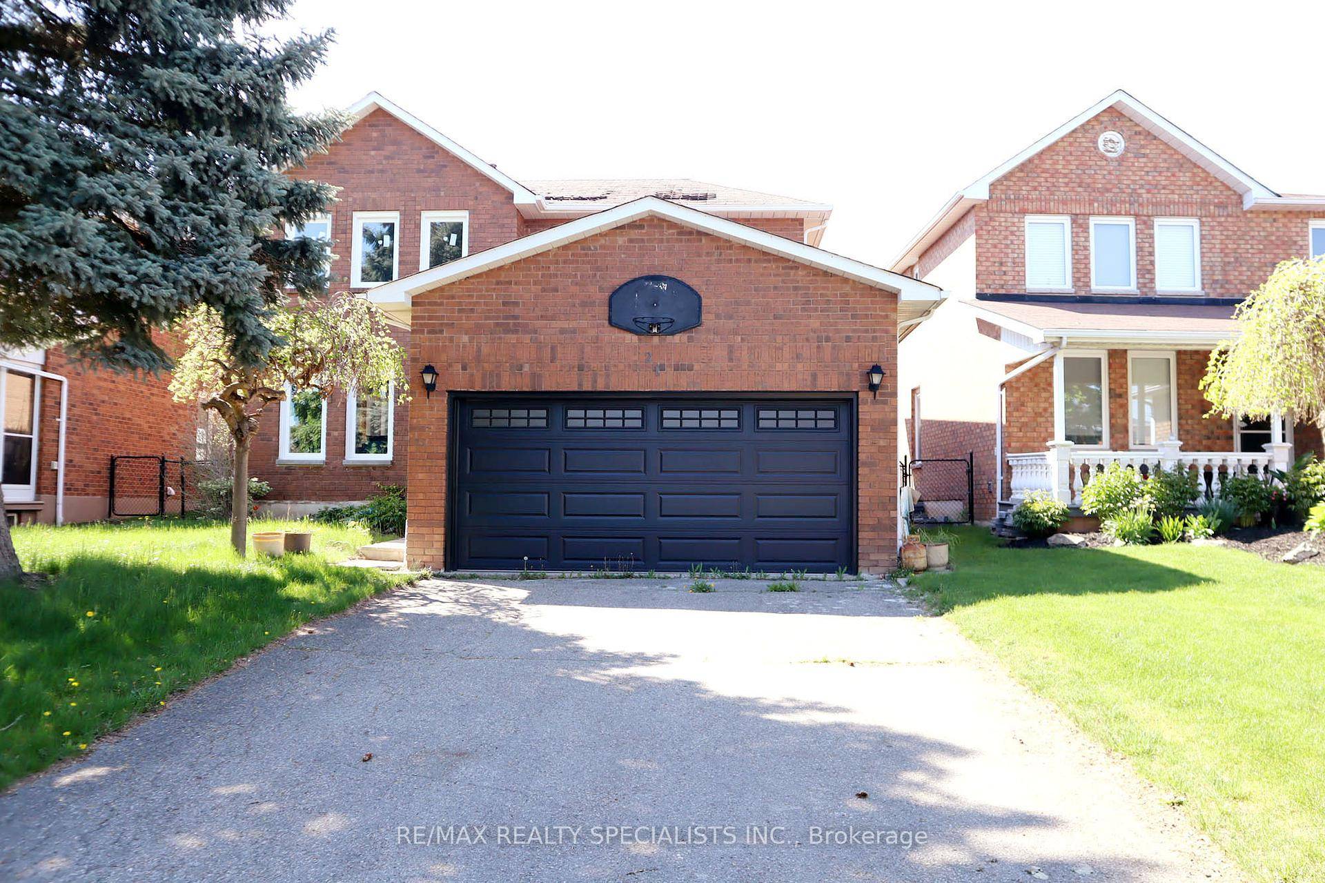 This impeccably newly renovated and upgraded 3 2 bed, 3 bath, 6 Car Parking, detached home in the prestigious neighborhood of Professor's Lake boasts over 125 K in luxury finishes, ...