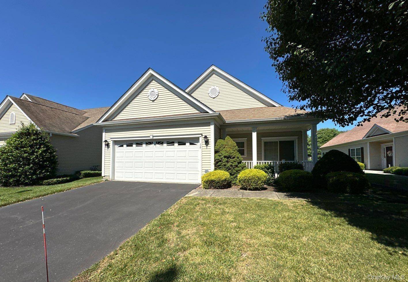 Fantastic one level condominium style unit in a fabulous 55 gated community spacious living with fireplace, formal dining room, Eat In Kitchen, 2 Full bathrooms.