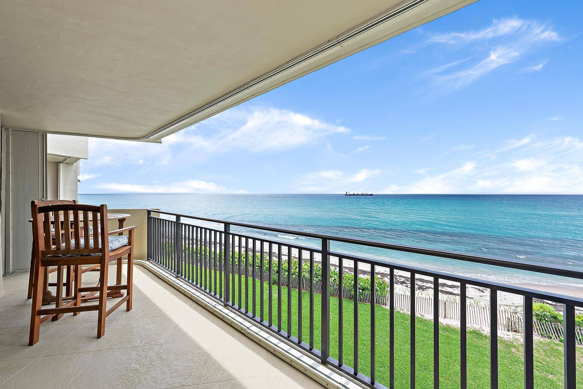 Welcome to your luxurious seasonal getaway on Singer Island available starting in November !