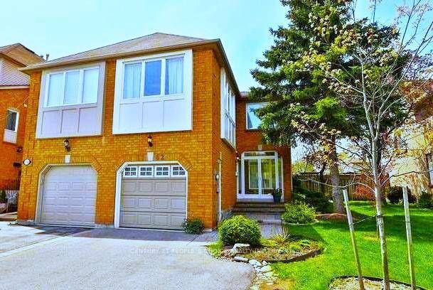 Wonderfully maintained executive two level freehold end unit townhouse in the highly sought after family oriented neighborhood of Glen Abbey, Oakville.