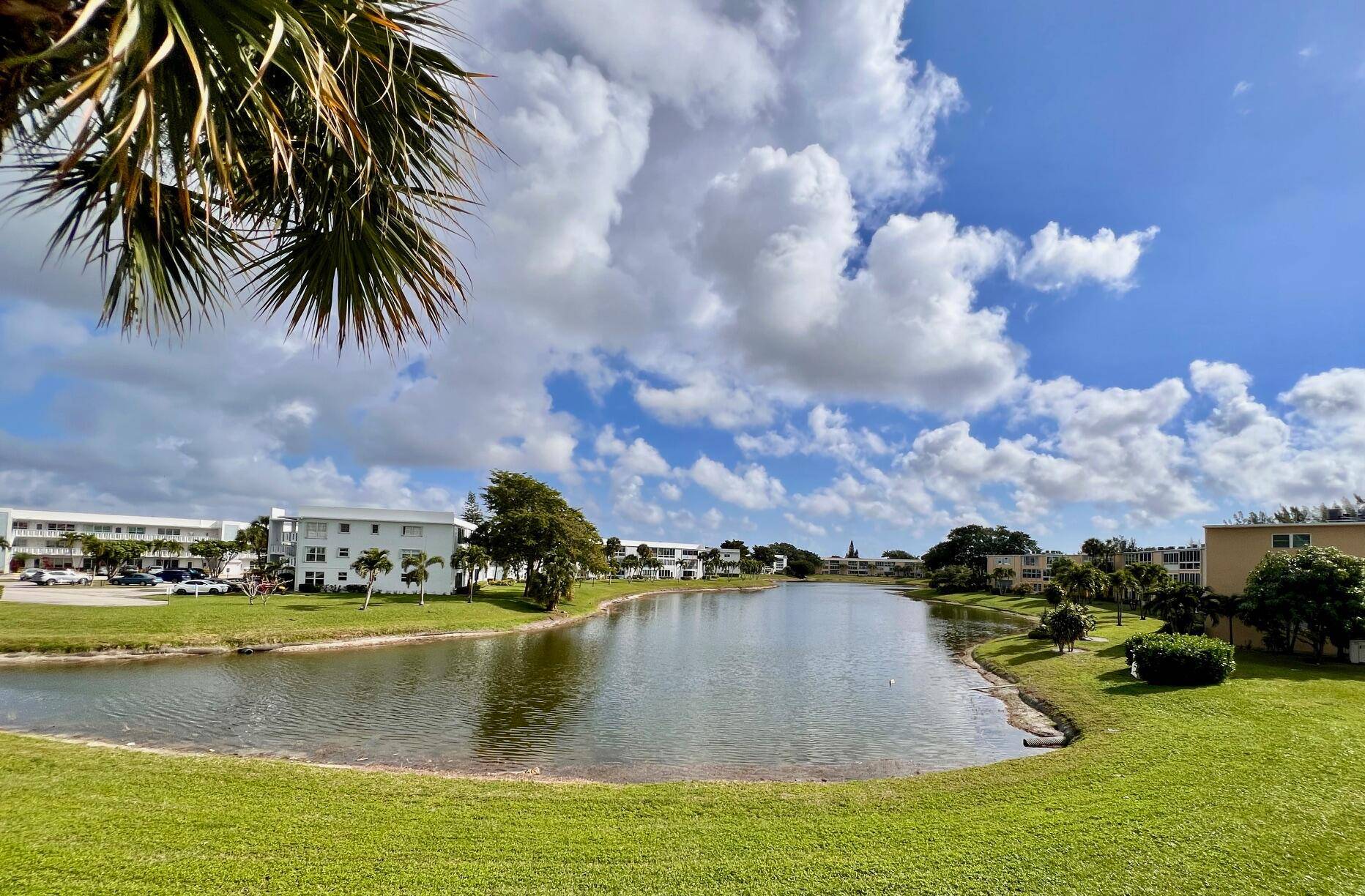 Gorgeous Views and Fantastic Price in 55 Century Village !