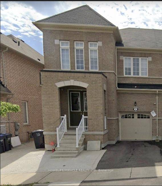 Stunning 2200 Sqft Simcoe Model Home for Lease in Credit Valley Welcome to this beautifully upgraded semi detached home located in the highly sought after Credit Valley neighbourhood.