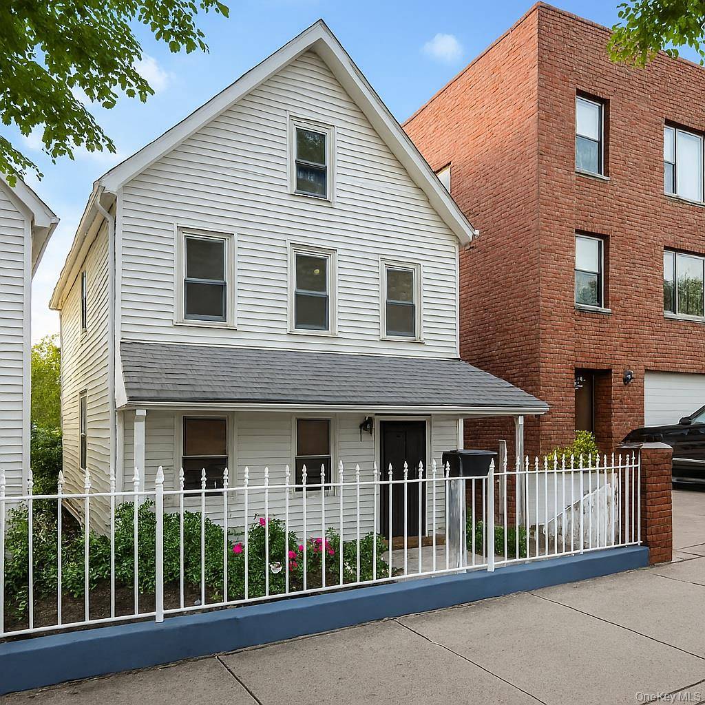 Welcome to 4431 Matilda Ave, beautifully maintained, move in condition, spacious 5BR 3Bath trilevel single family house in Wakefield section of the Bronx.