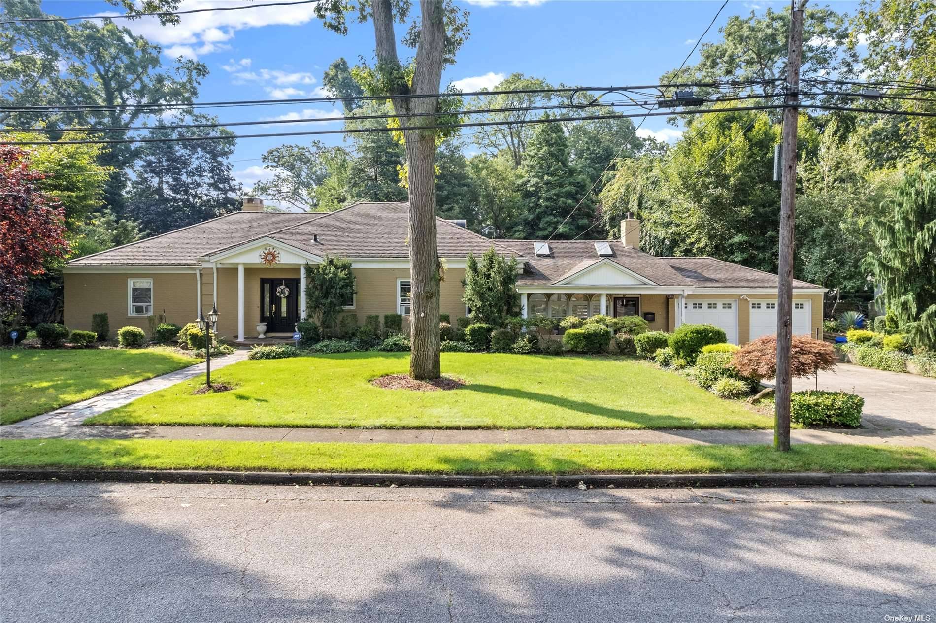 Back on the market ! 6 13 Updates include freshly painted white walls, brand new roof, New pool deck, amp ; more A lot of house !