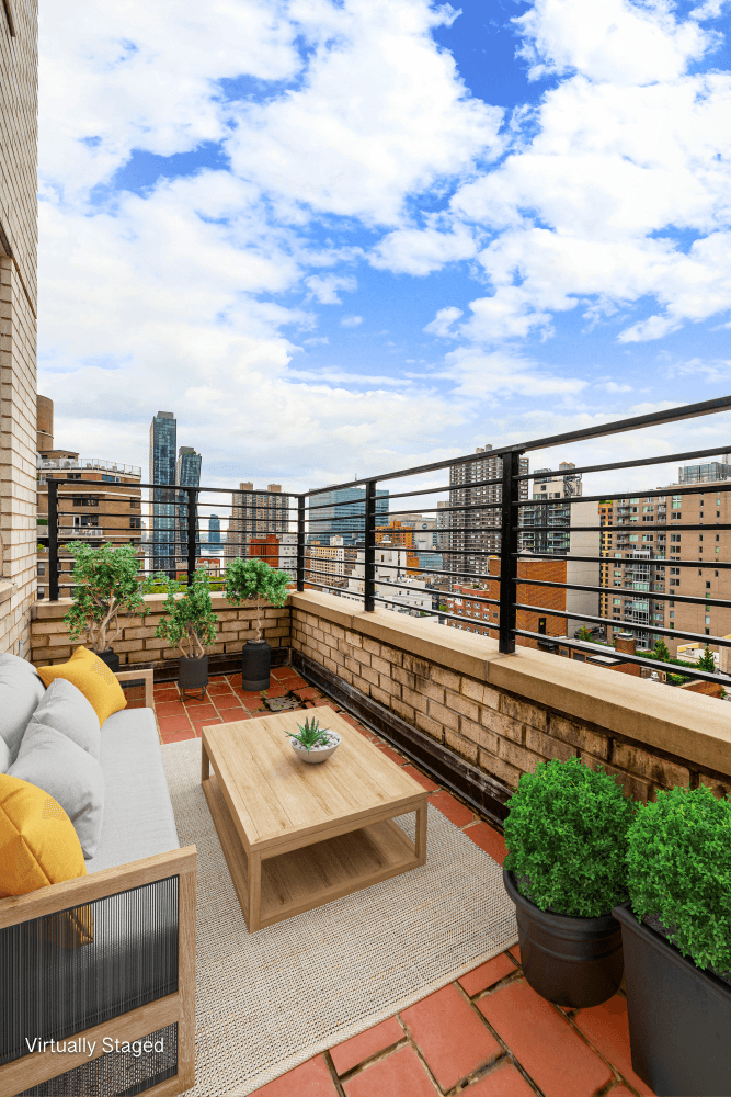 Don't miss this exceptional opportunity to own a recently renovated, south and east facing one bedroom condo with a private terrace in the heart of Murray Hill !