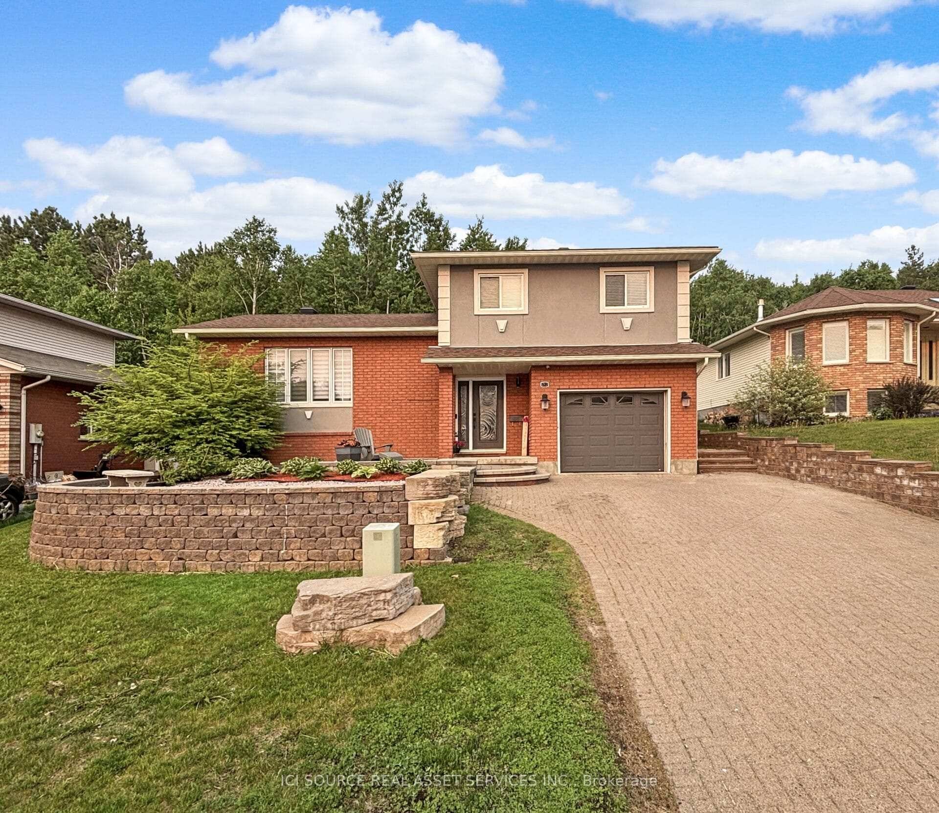 Located in the highly sought after Corsi Hill South End neighbourhood.
