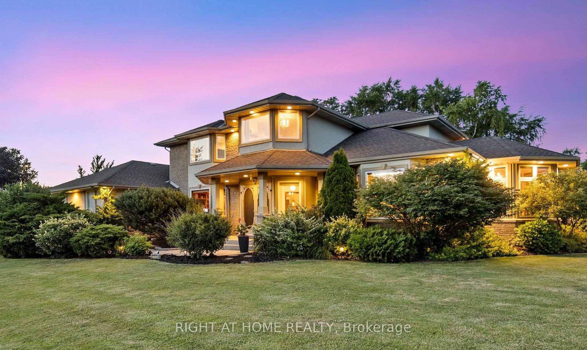 This pristine property nestled in the sought after Mount Carmel community of Niagara Falls offers upscale living, family friendly amenities and proximity to both nature and city conveniences.