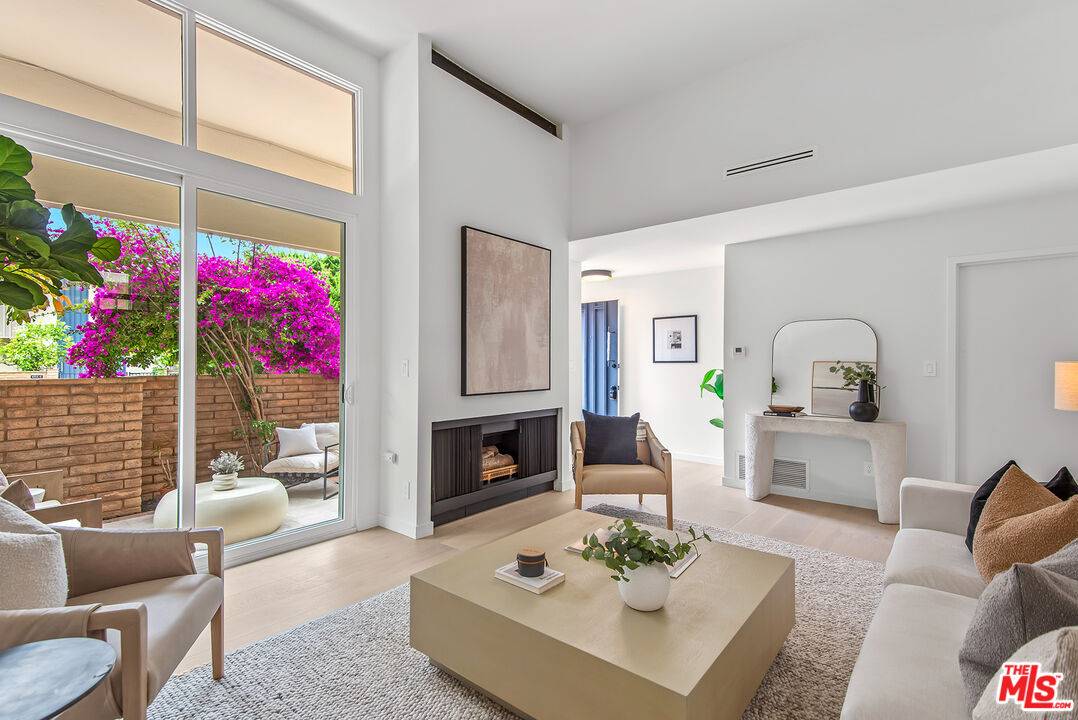 4715   La Villa Marina 3BR Marina Del Rey La