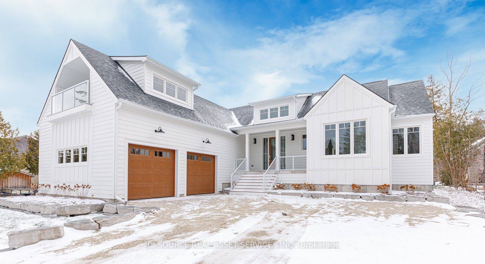 This beautiful home built by VanderMeer Homes located in Collingwood across the road from Georgian Bay is ideal for the retired couple and family.
