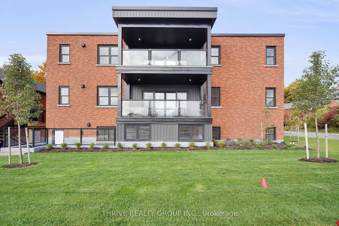 This 2 bedroom, 2 full bath, stunning condo offers the best of Stratford living affordable, elegant, and perfectly positioned to enjoy all the attractions the area has to offer.