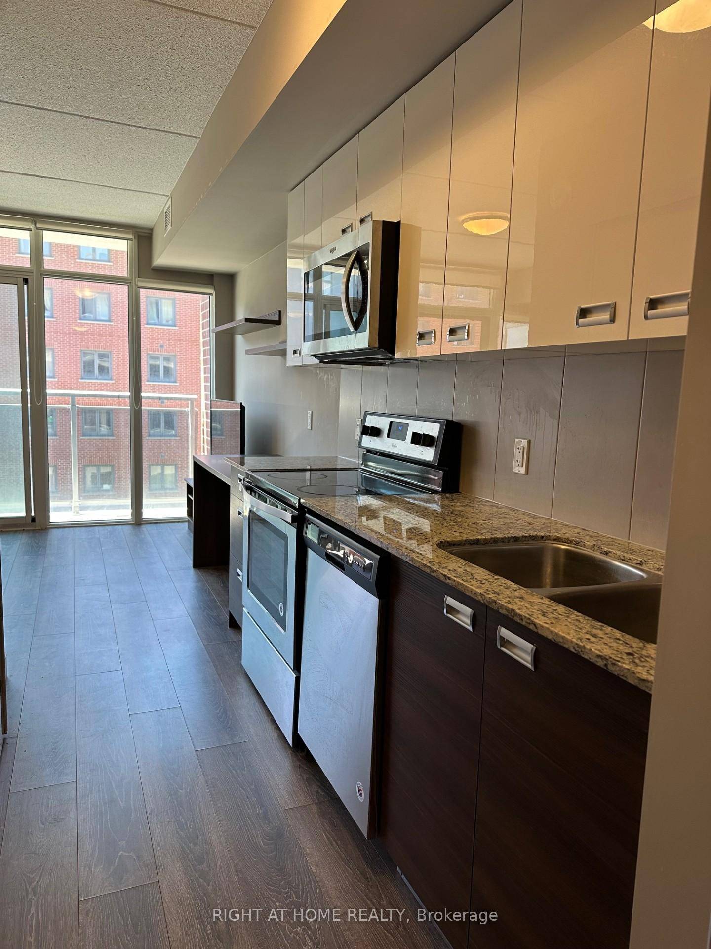 Great Investment Opportunity To Own This Modern Condo Unit, Excellent Location, Minutes Away From Universities Of Waterloo And Wilfred Laurier, Go Transit, Positive Cash Flow Investment !