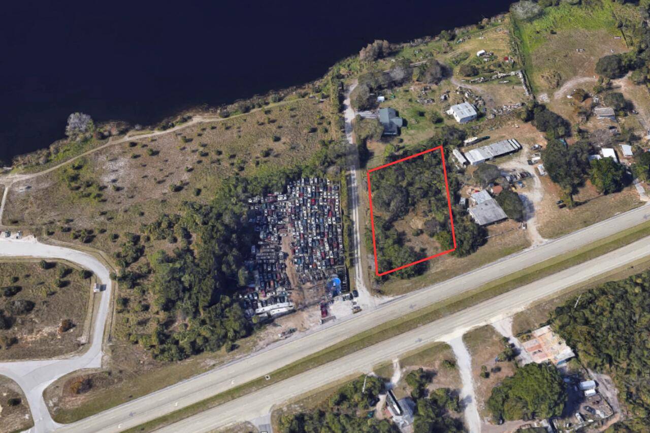 RIGHT ON US 1, JUST 2 MINUTES NORTH OF INDRIO ROAD !
