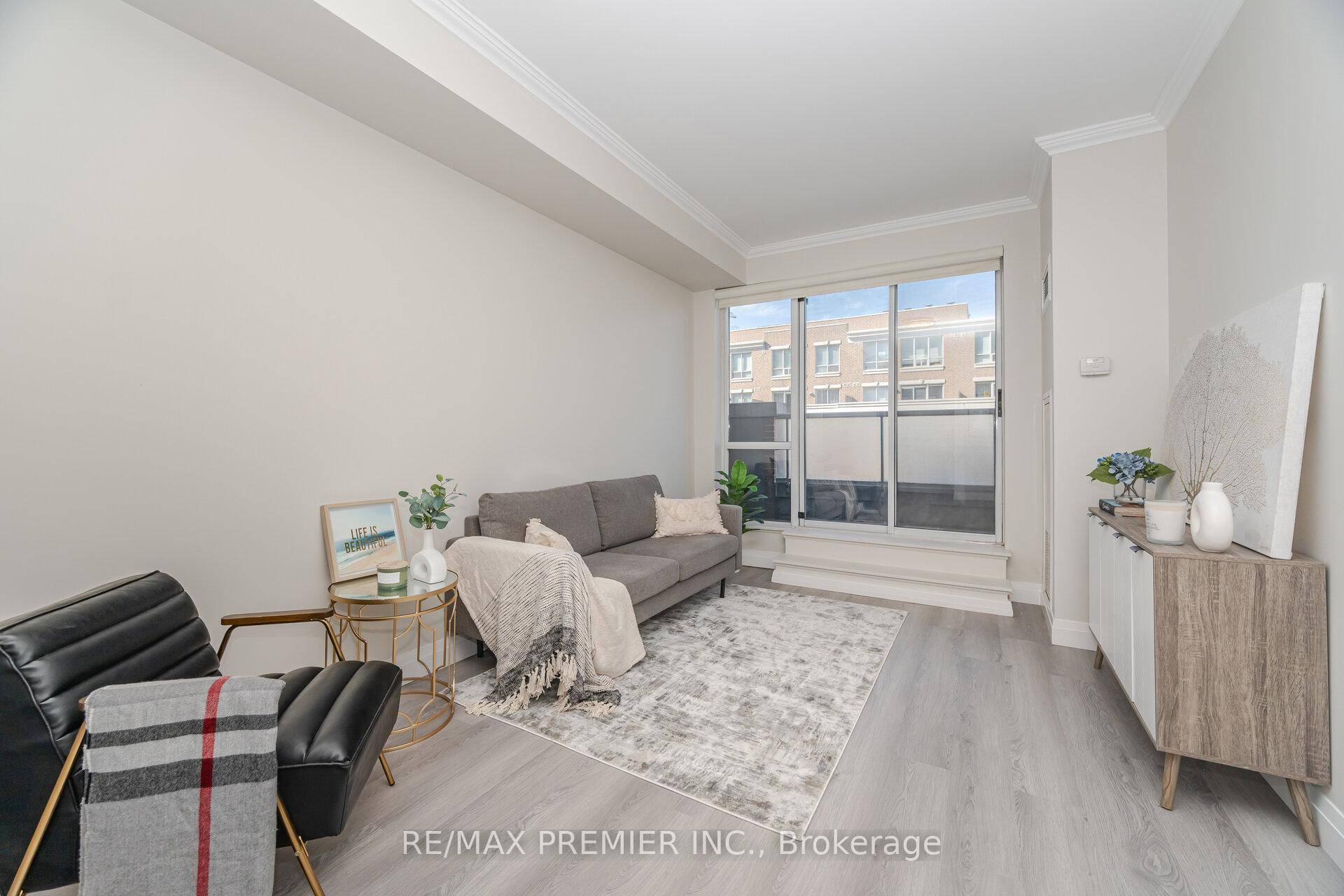 Welcome To DNA 2 Condos At 1005 King Street West, A Move In Ready One Bedroom, One Bathroom Suite That Comes With One Parking Spot And One Locker.