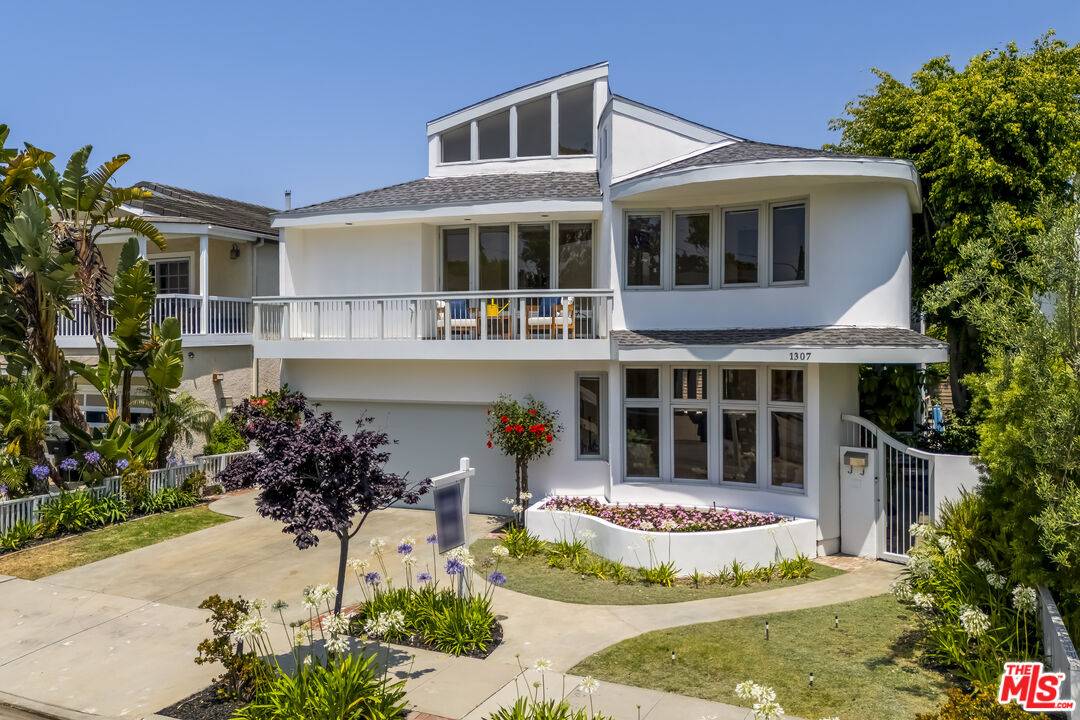 1307 Ozone Ave 4BR Santa Monica La