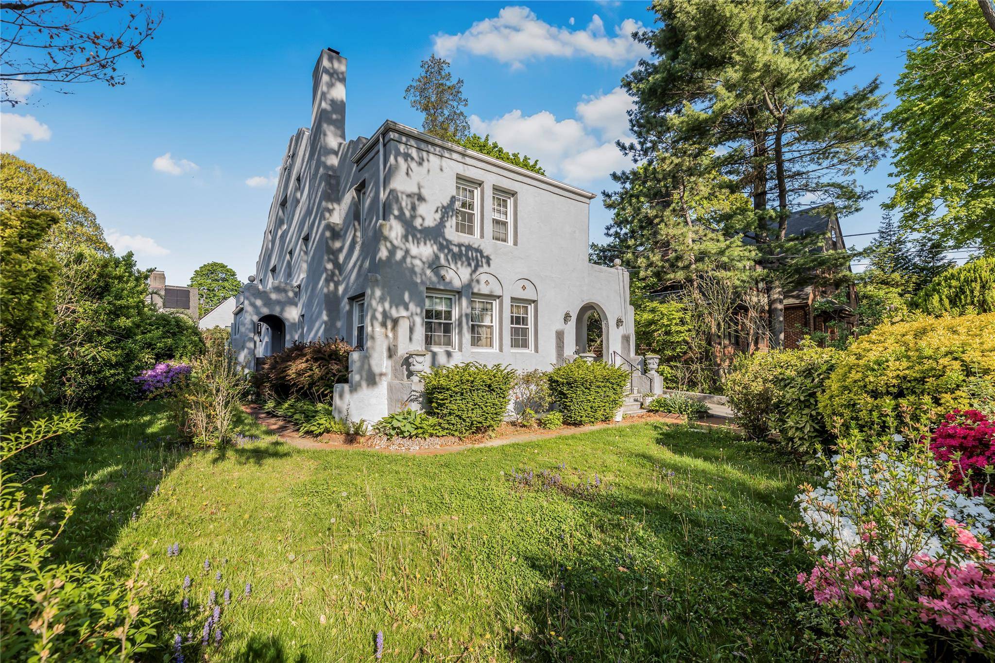 Welcome to 158 Old Mamaroneck Ave where Mediterranean elegance meets modern comfort in this stunning 4, 000 sq ft rental retreat.