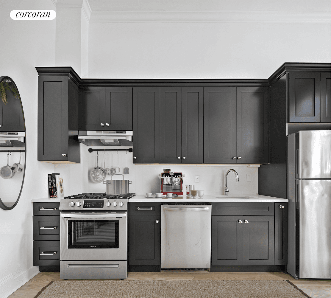 This 2 bedroom 2 bath duplex provides the ultimate blend of brownstone living with the convenience of new modern amenities.