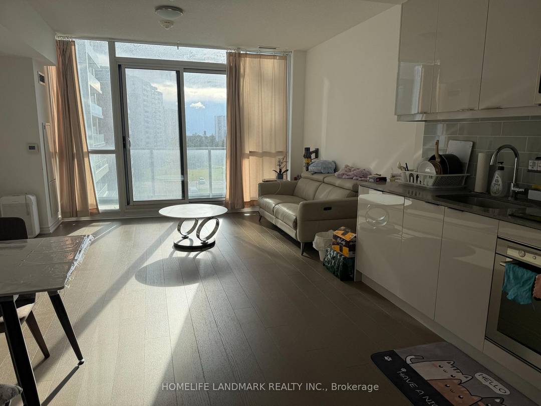 FULLY FURNISHED 2nd bedroom Own Bathroom For Lease.