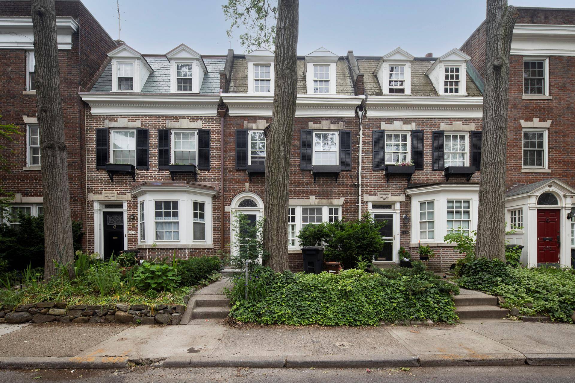 Tucked away on a picturesque dead end street, 2122 Albermarle Terrace offers the discerning buyer the opportunity for suburban living in the heart of Brooklyn !