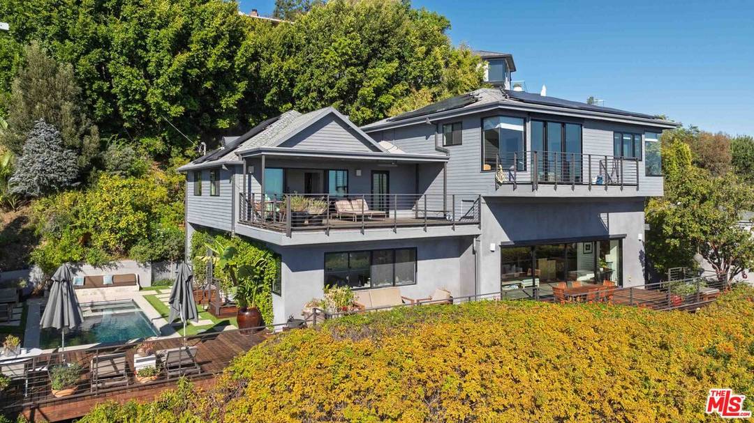 8951   St Ives Dr 5BR Sunset Strip La