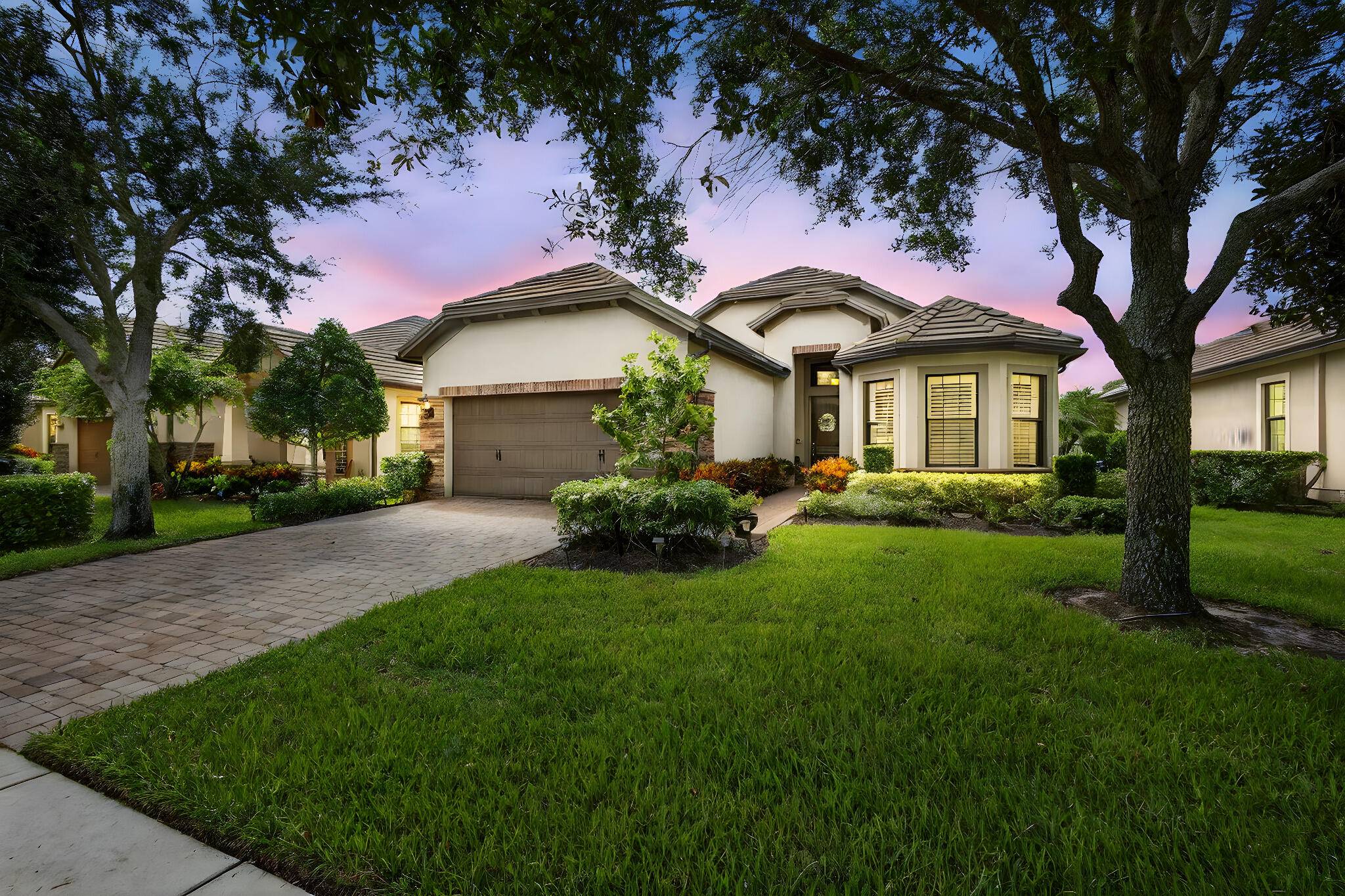 Welcome to this stunning 3 bedroom office, 3 bathroom lakefront home offering 2, 459 sq.