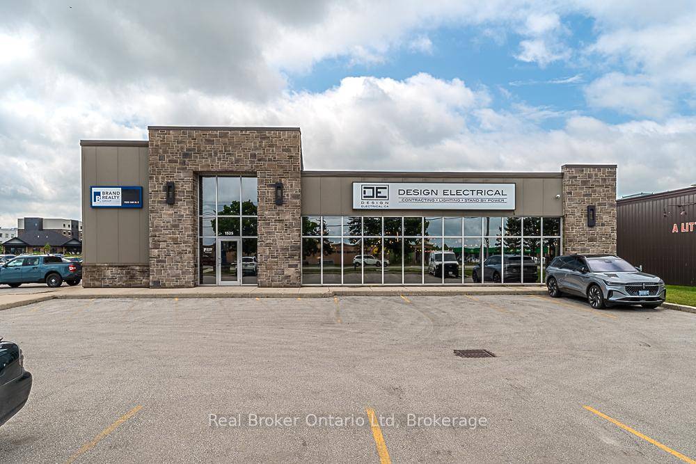 Position your business in one of the city's most desirable locations along the fast developing 16th Street East corridor.