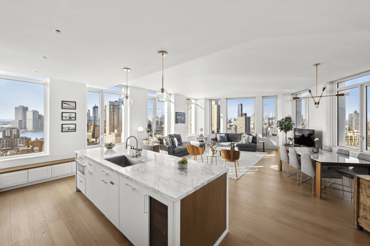 Modern, Amenity Rich Living in Historic Brooklyn Heights Enjoy sophisticated design and breathtaking city views in this pristine 3 bedroom, 2.