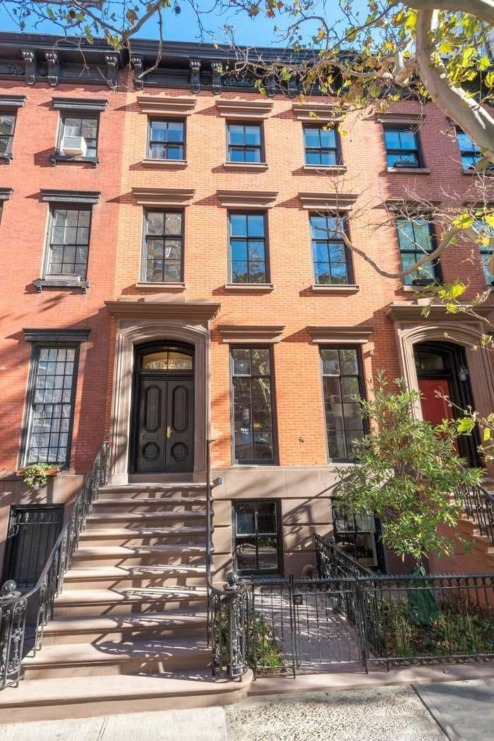 Brand New Renovation ! Light abounds everywhere in this pristinely renovated 20 ft.