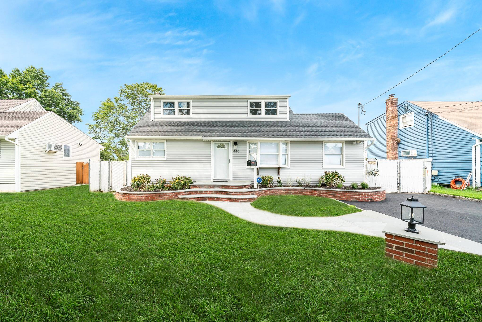 Renovated 4 Bedroom, 2 Bath Cape Cod in Lindenhurst, NY Discover this beautifully updated 4 bedroom, 2 bathroom dormered Cape Cod in Lindenhurst, NY, blending modern upgrades with classic charm.