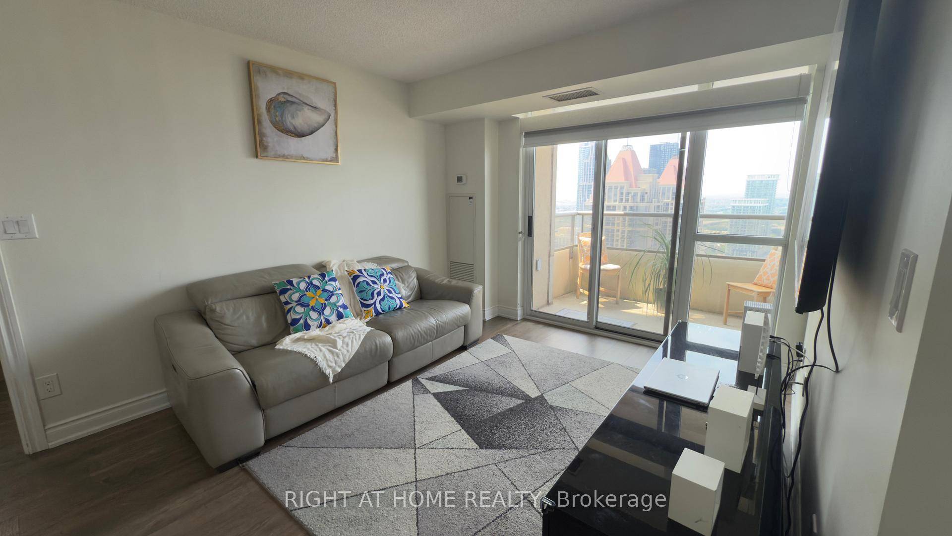 Luxury Condo for Sale in Square One, Mississauga Stunning Views amp ; Prime Location !