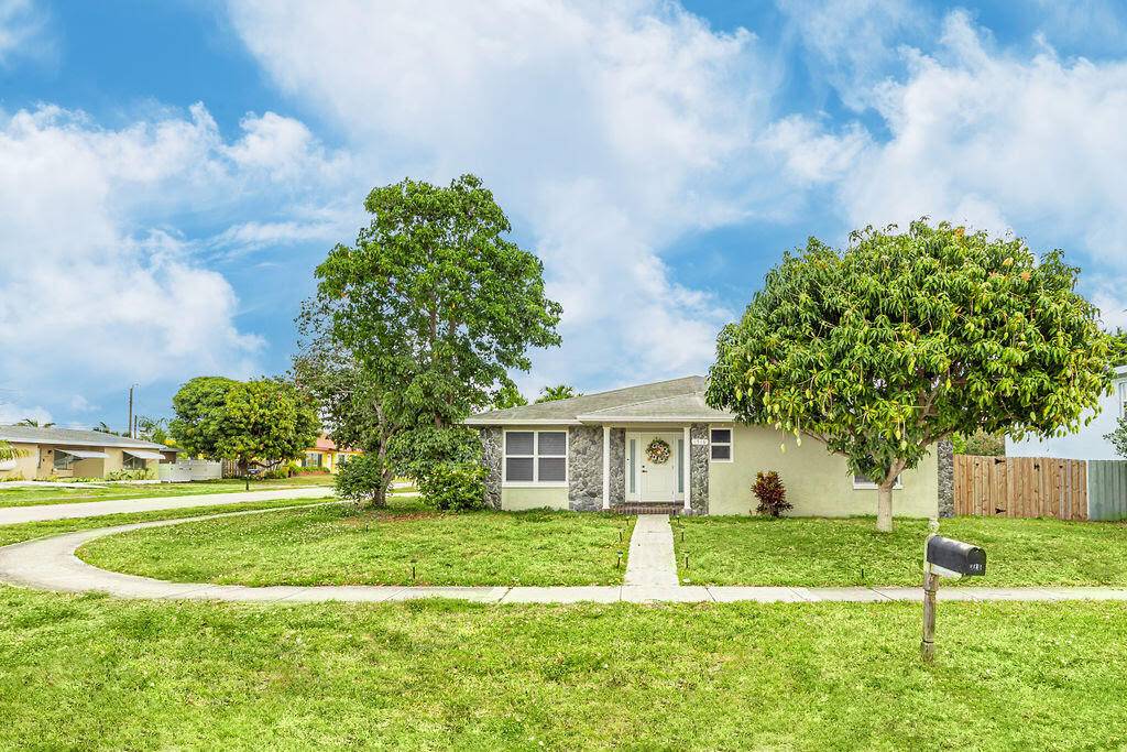 Move In Ready Renovated Home No HOA !